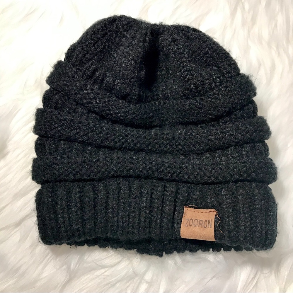 Zooron Ponytail Beanie